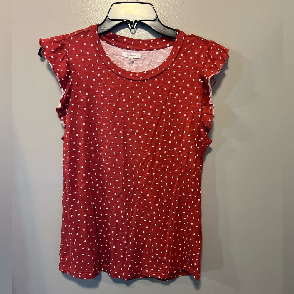 🔴 Maurice’s short sleeve shirt, small